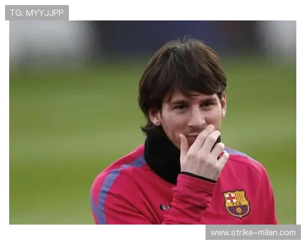 足球界外星人传奇：解析梅西如何改变足球历史与未来